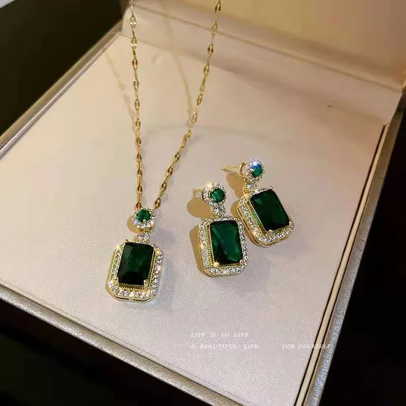 Emerald Perfume Bottle Jewelry Set – 3 Pcs