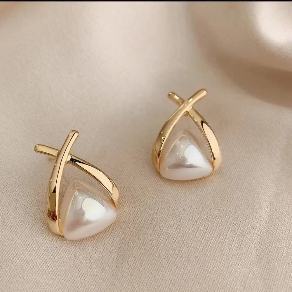 Heart Pearl Stud Earrings